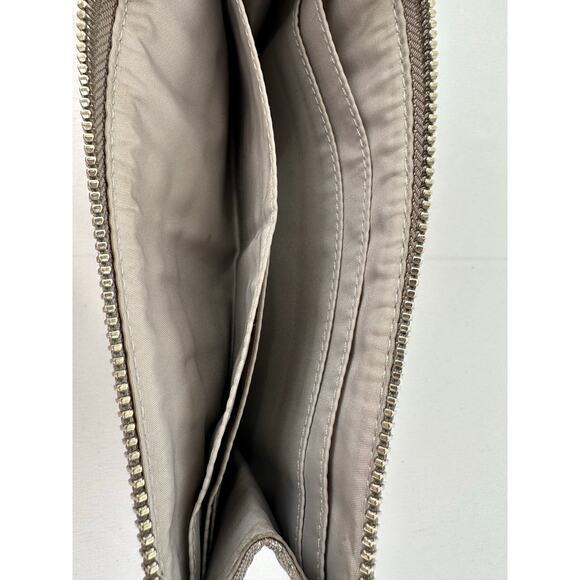 Coach Poppy Metallic Silver Signature Wristlet Wallet - Picture 5 of 5